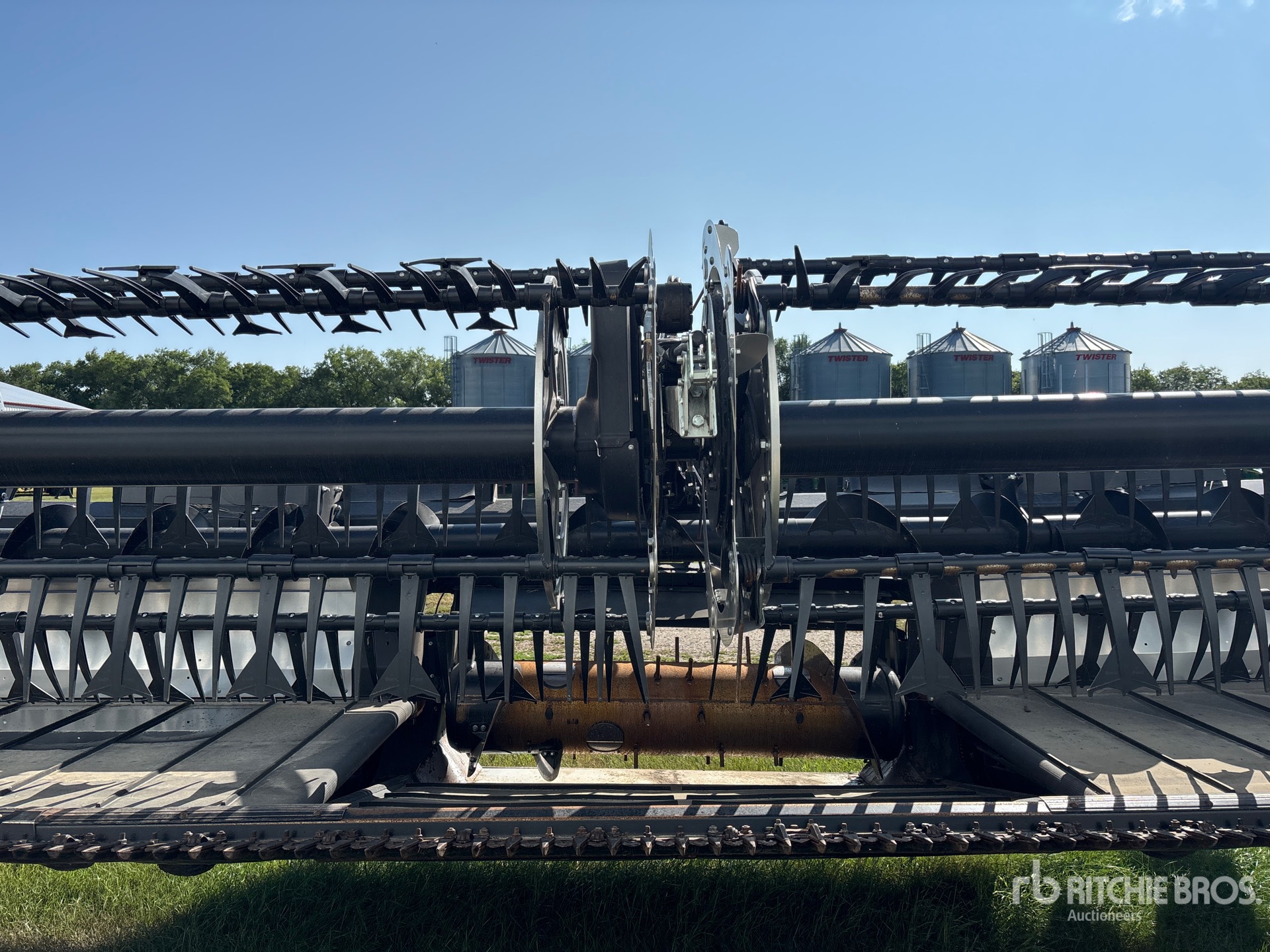 2022 Macdon FD240