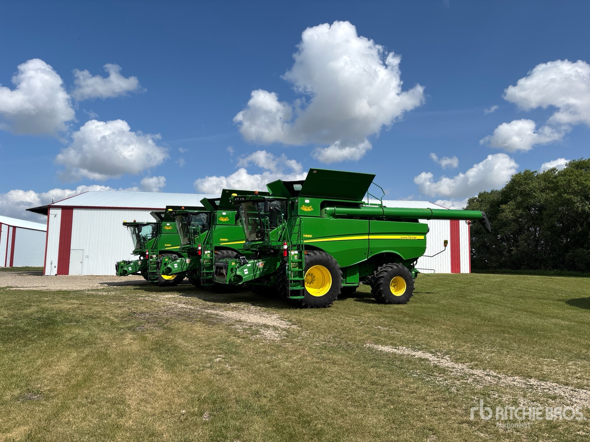 2015 John Deere S690