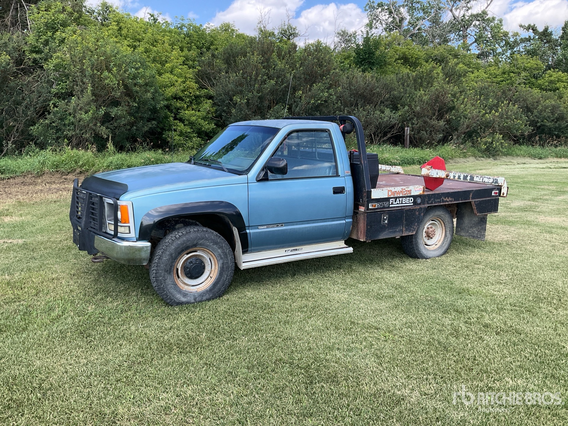 General Appearance with Featured Photo