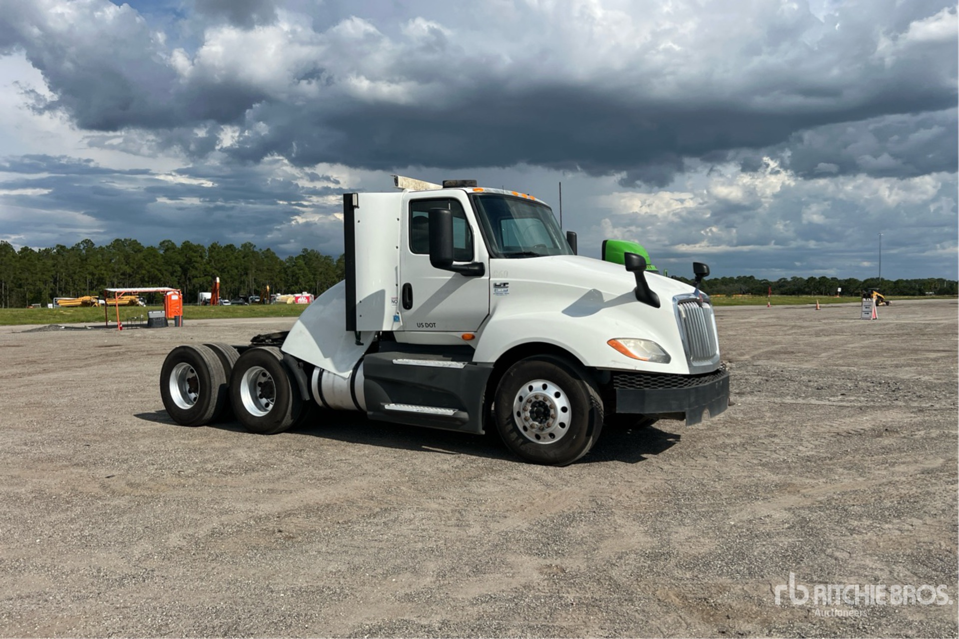 2018 International LT625
