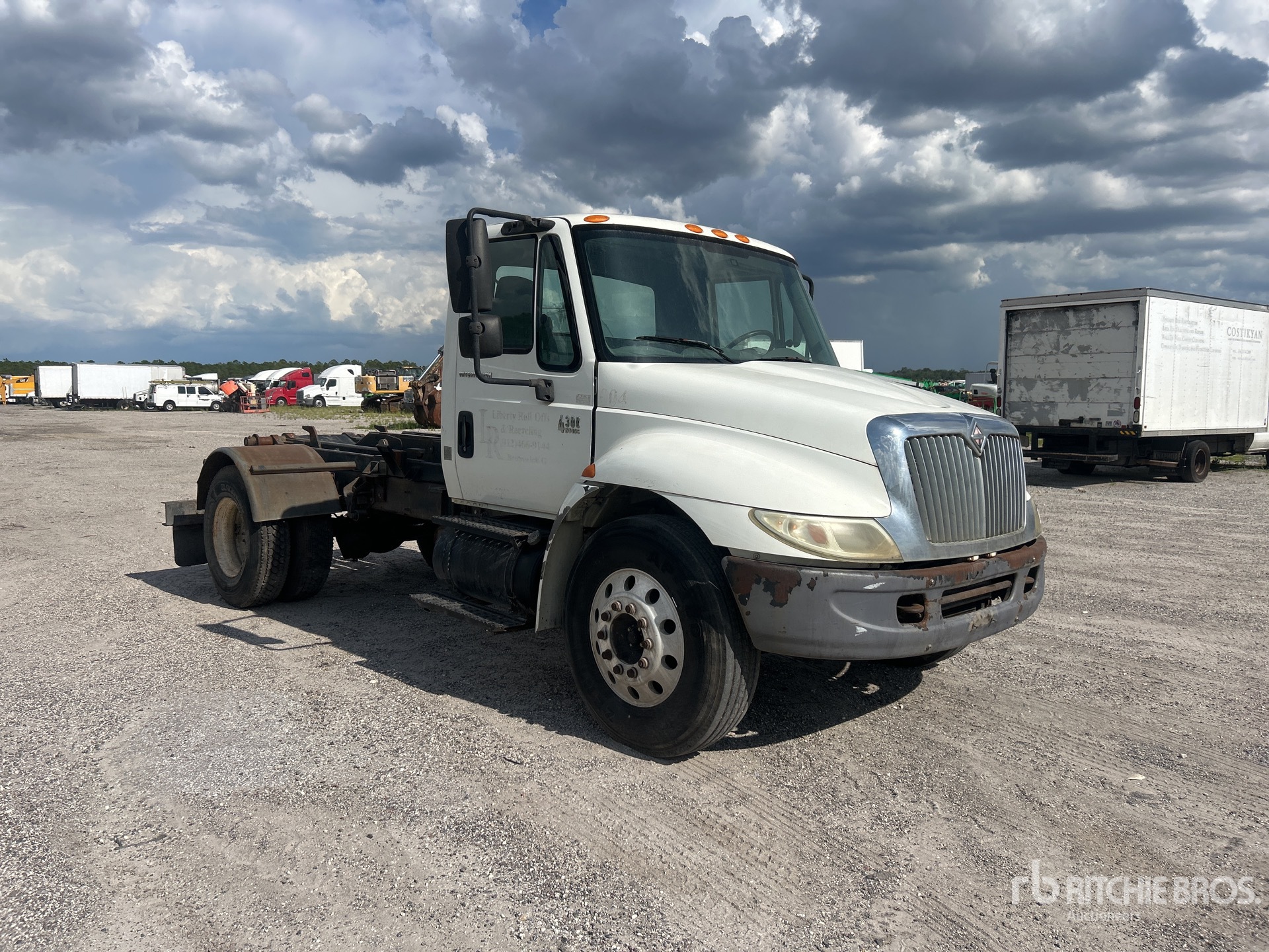 2005 International 4300
