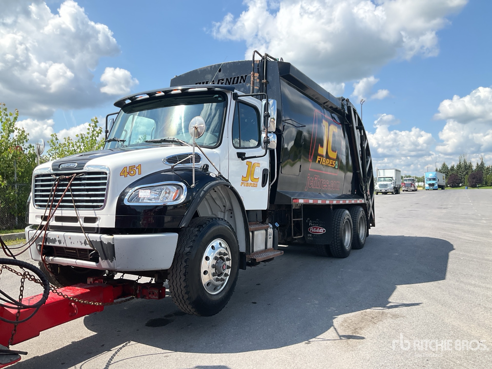 Photo of 2021 Freightliner M2 106