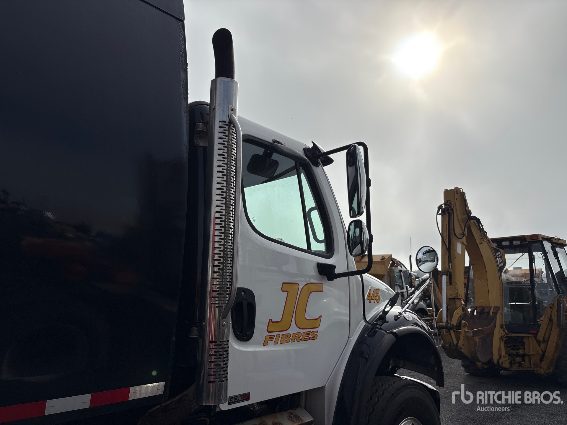 2020 Freightliner M2 106