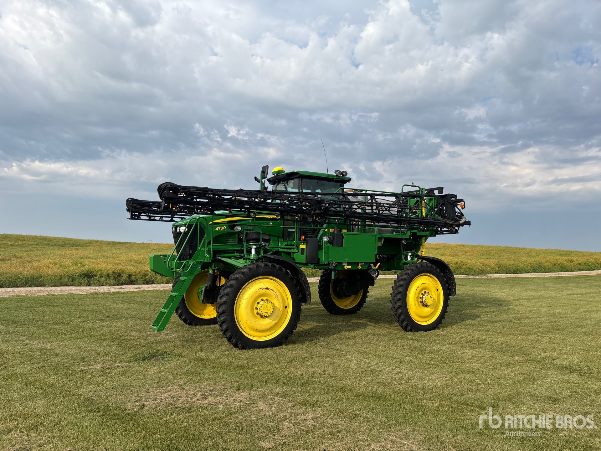 2014 John Deere 4730