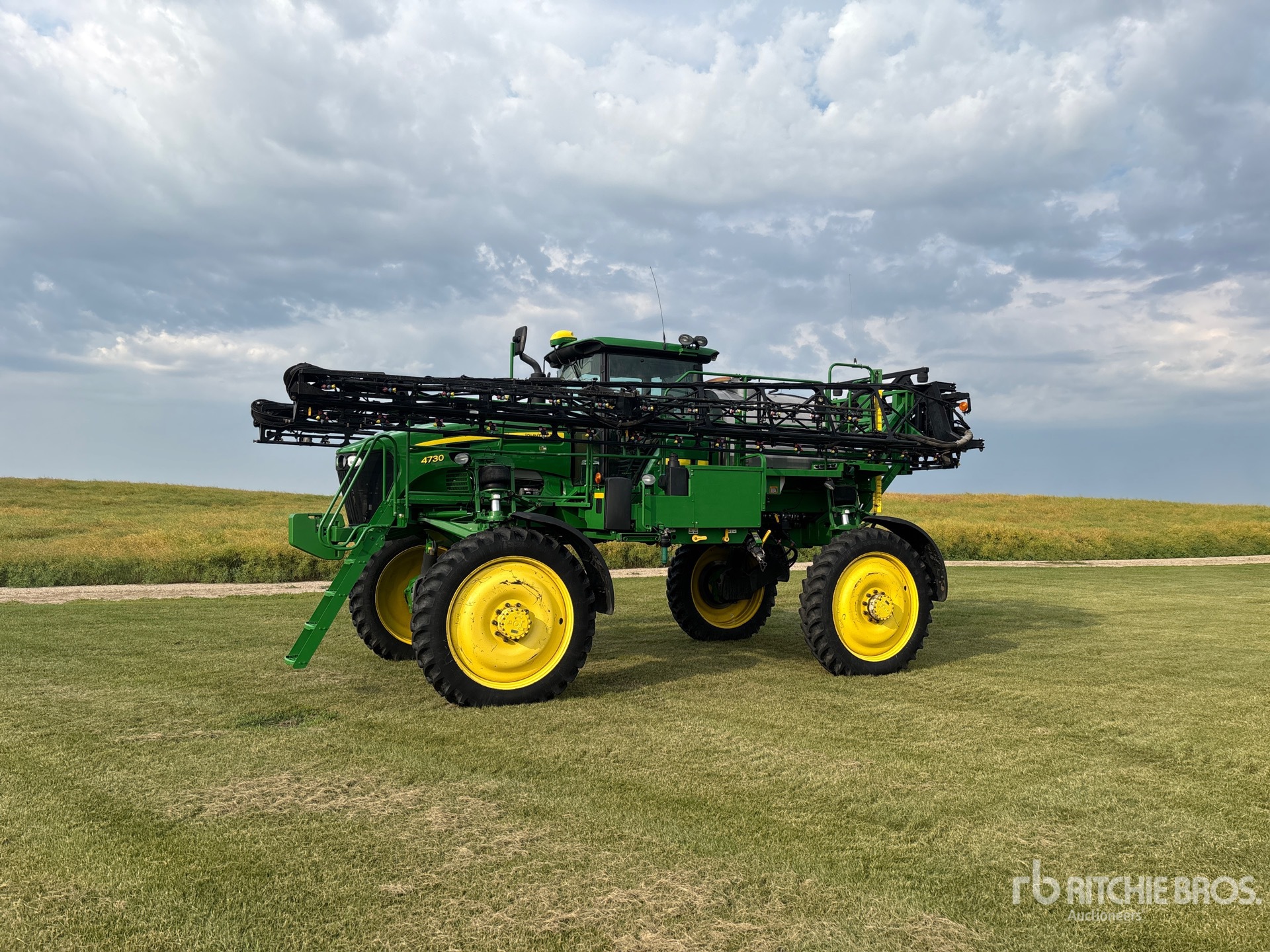 2014 John Deere 4730