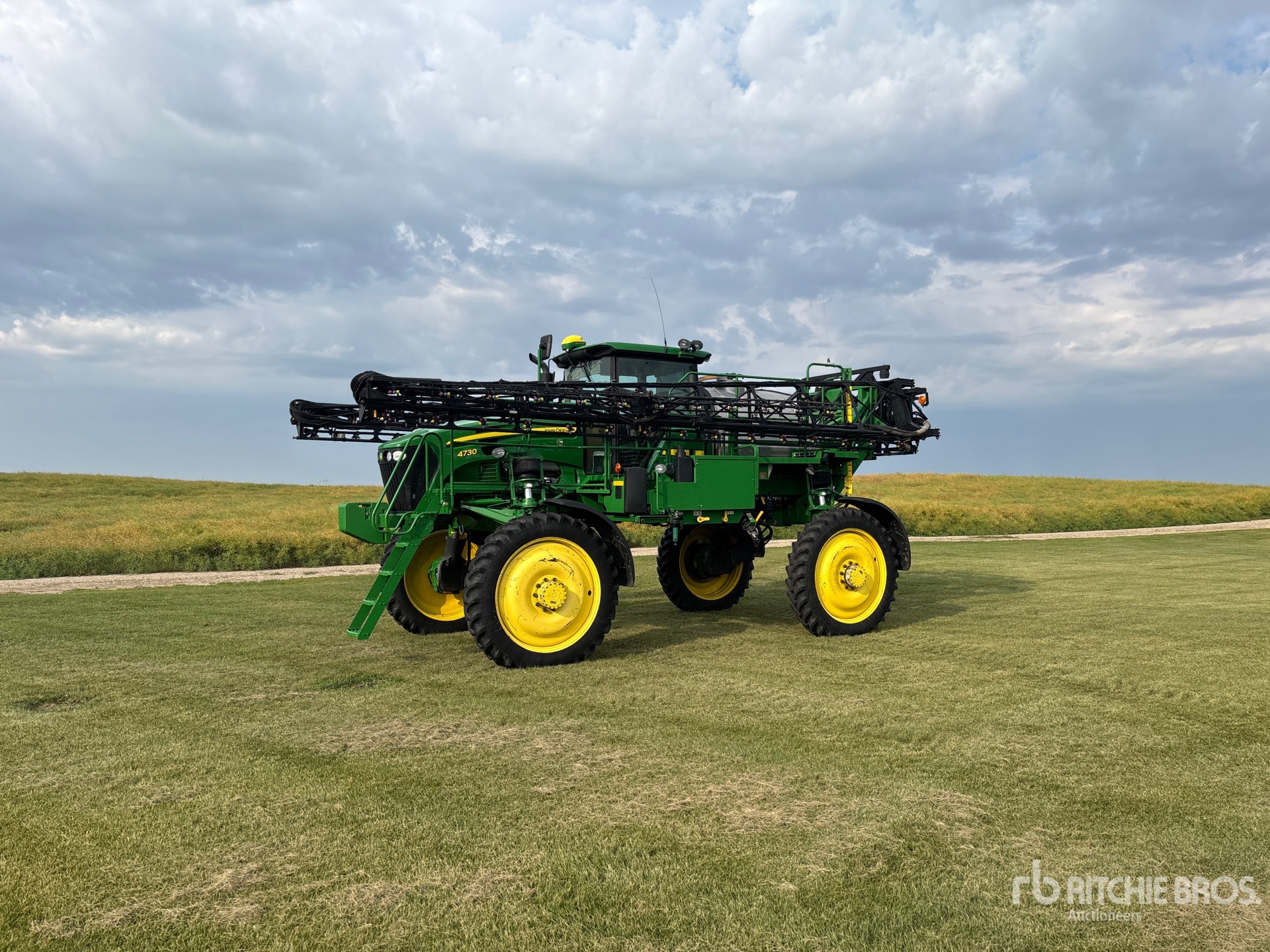 2014 John Deere 4730