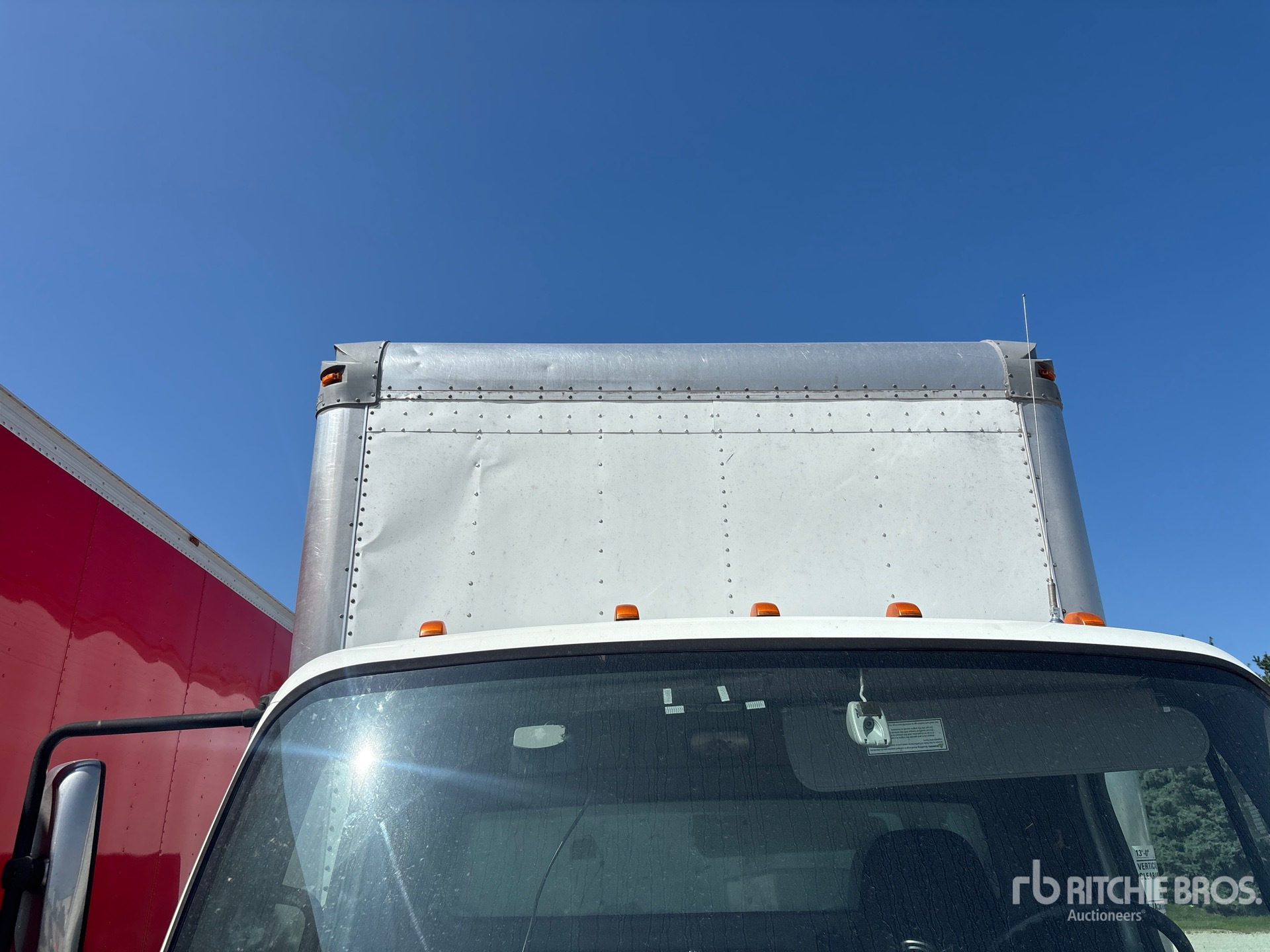 2020 Freightliner M2106