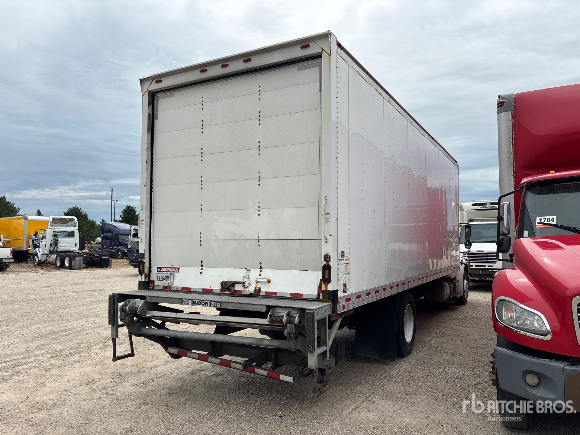2020 Freightliner M2106