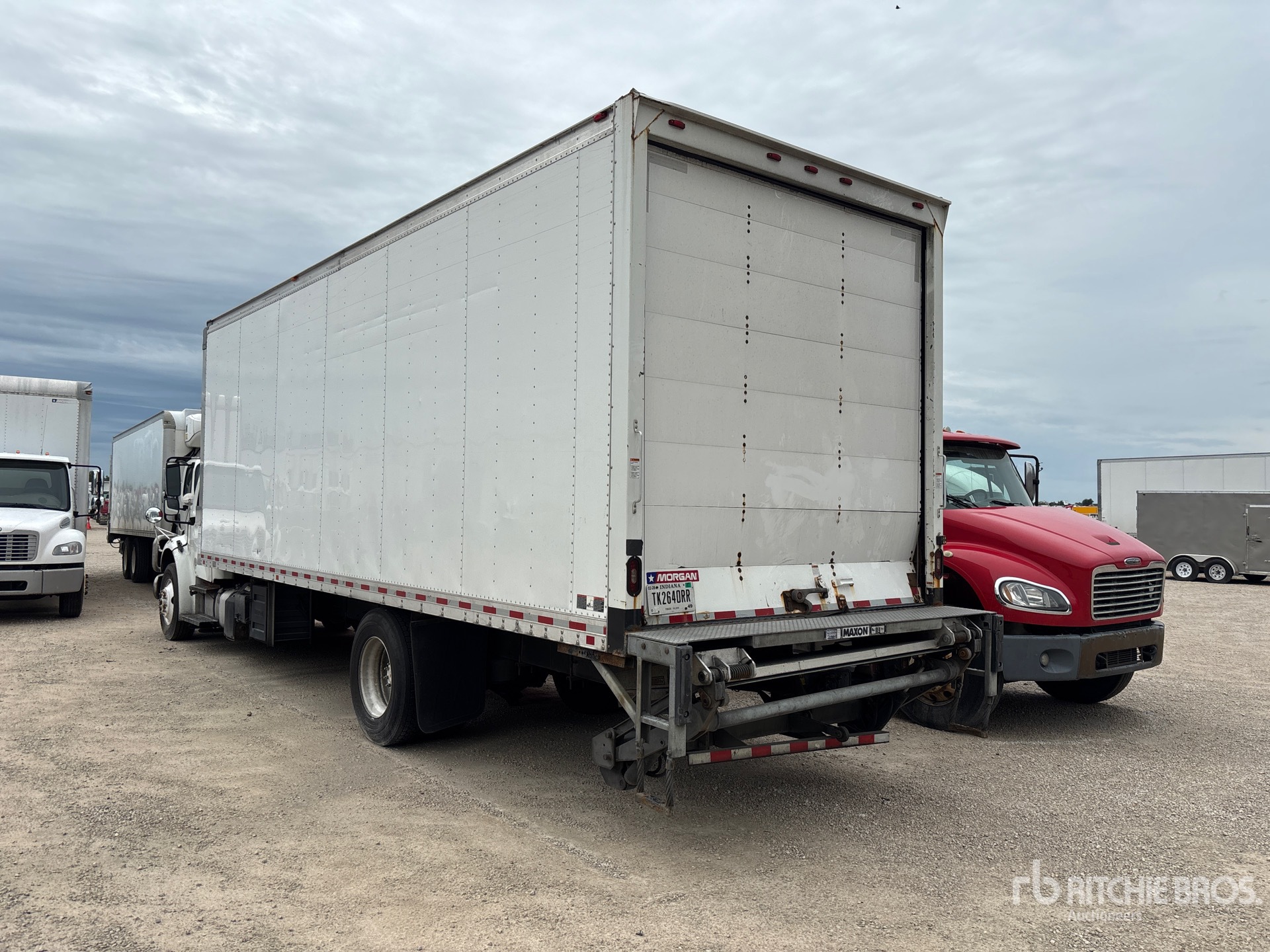 2020 Freightliner M2106