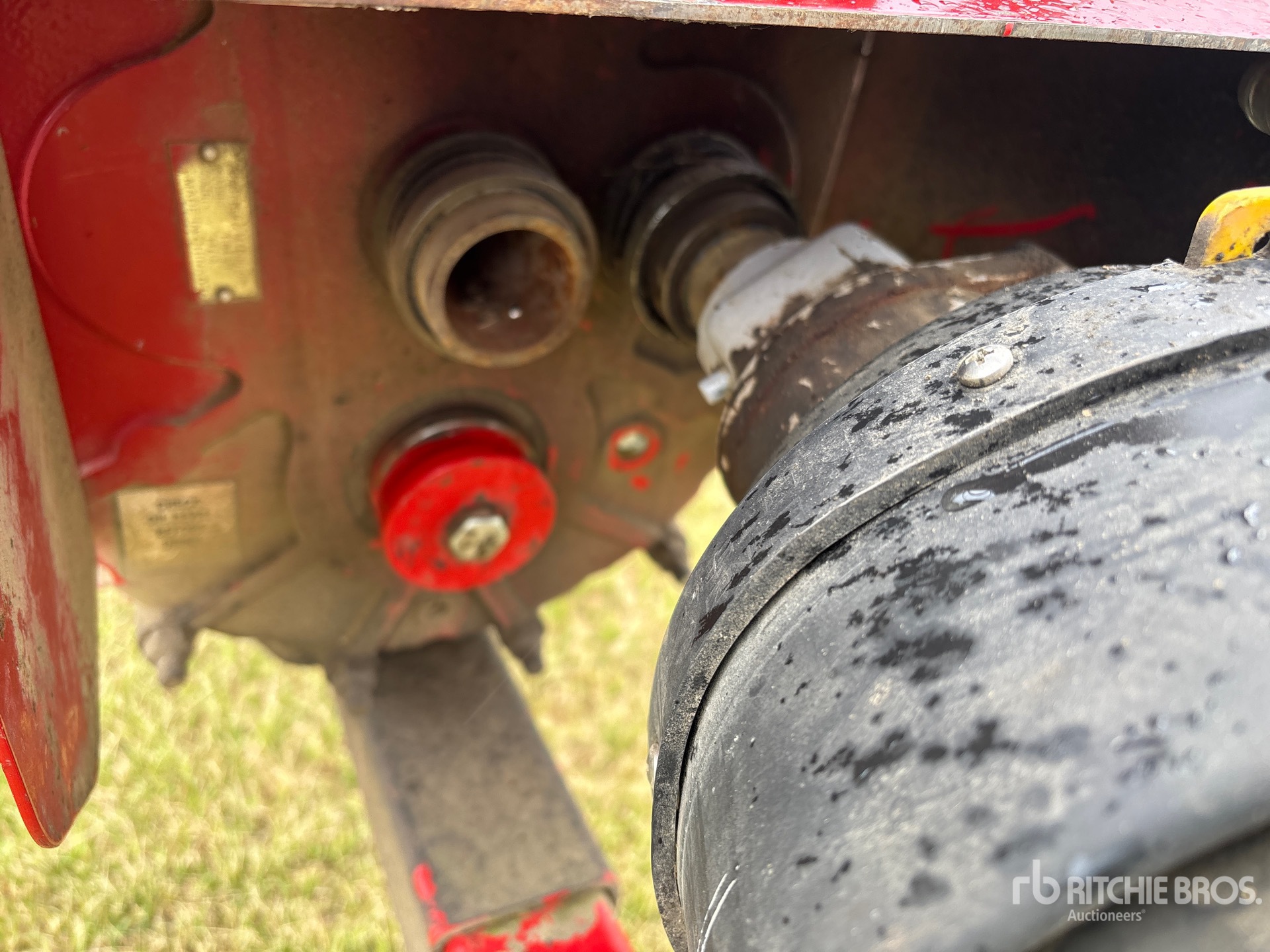2019 Farm King 1385