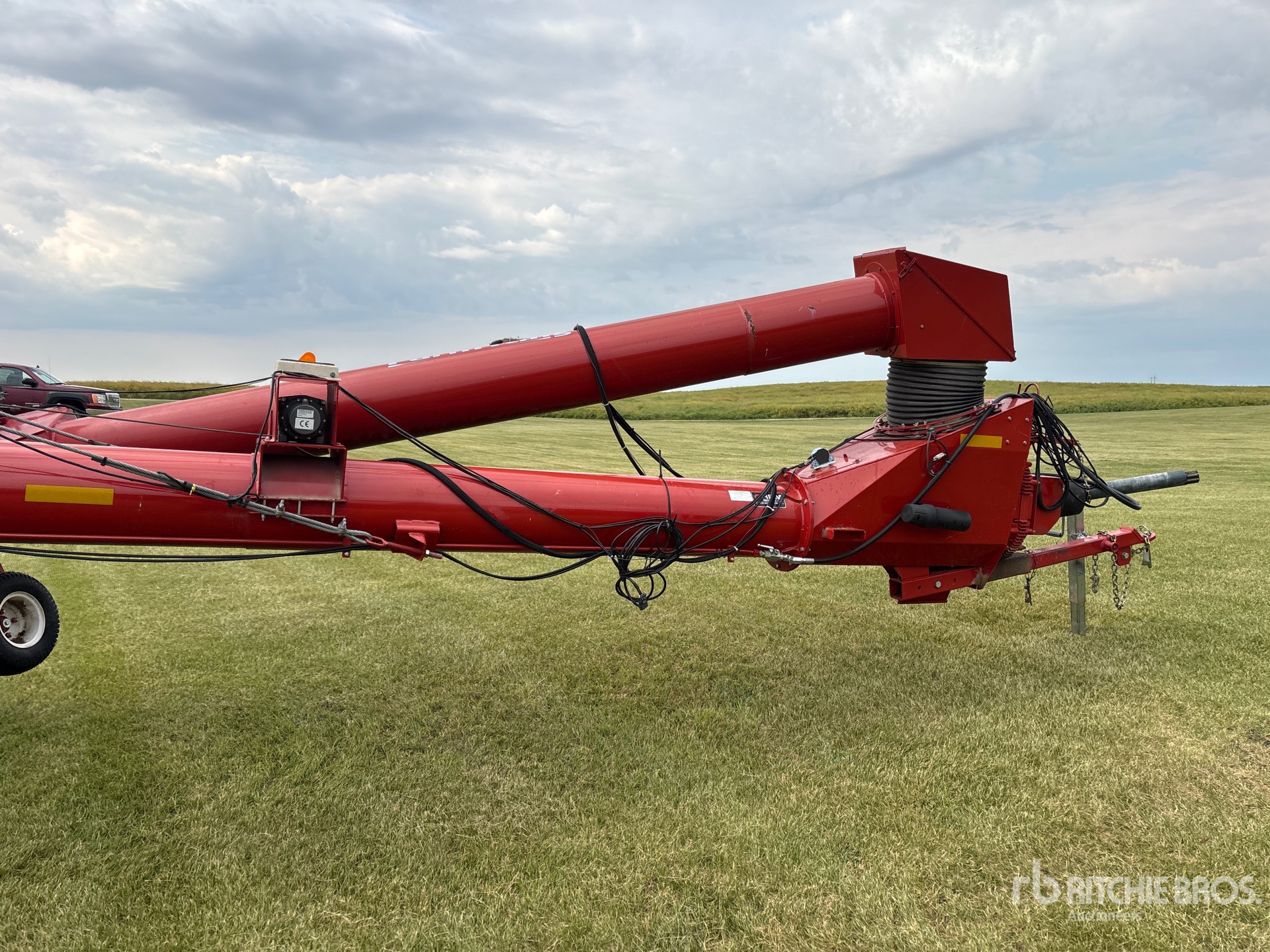 2019 Farm King 1385
