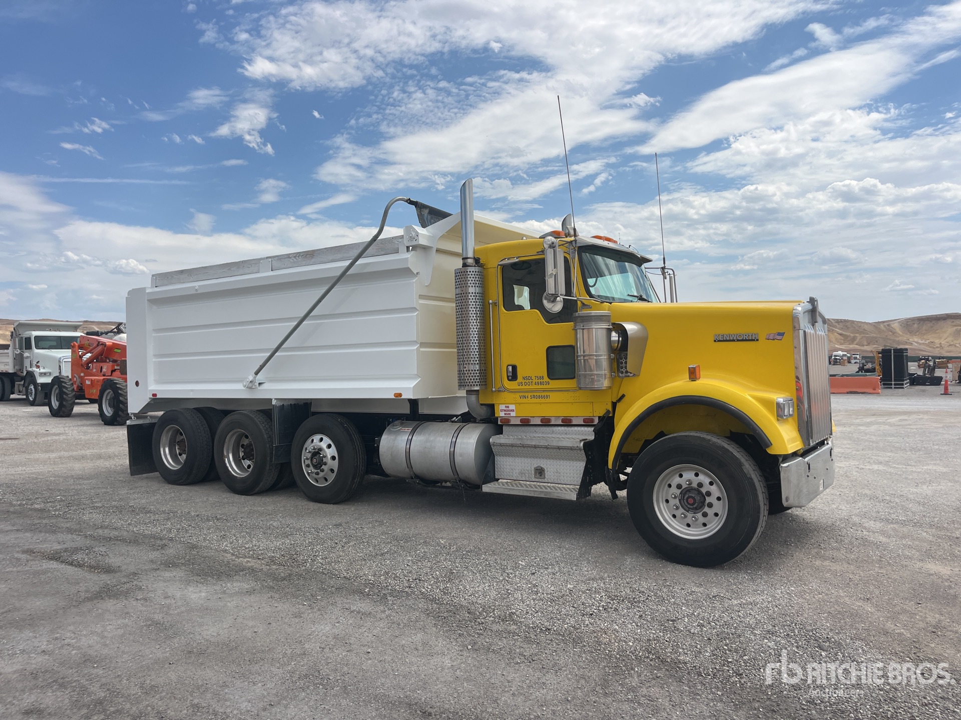 2005 Kenworth W900