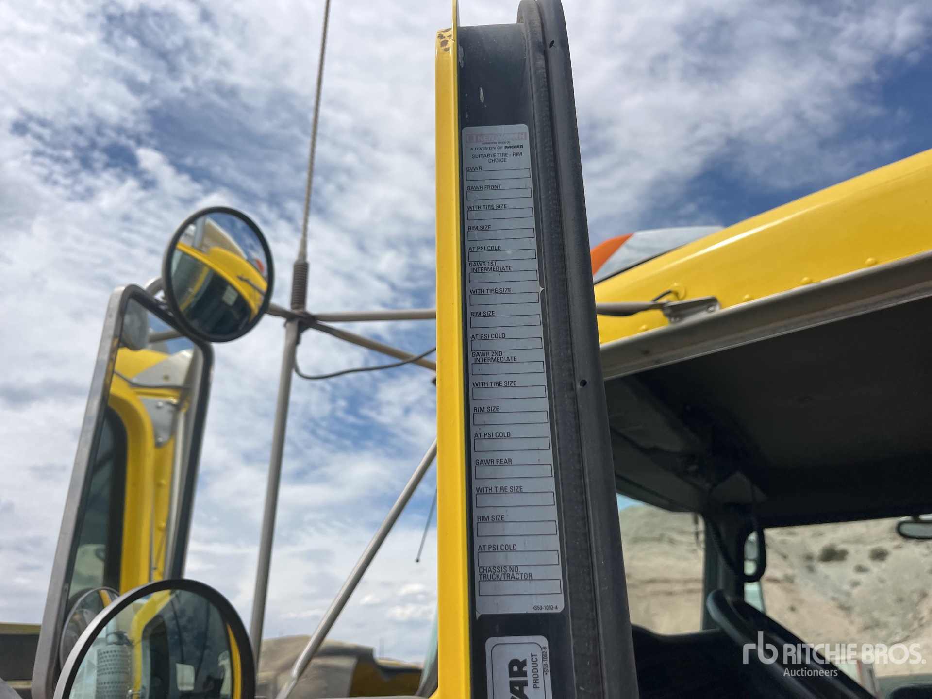 2005 Kenworth W900