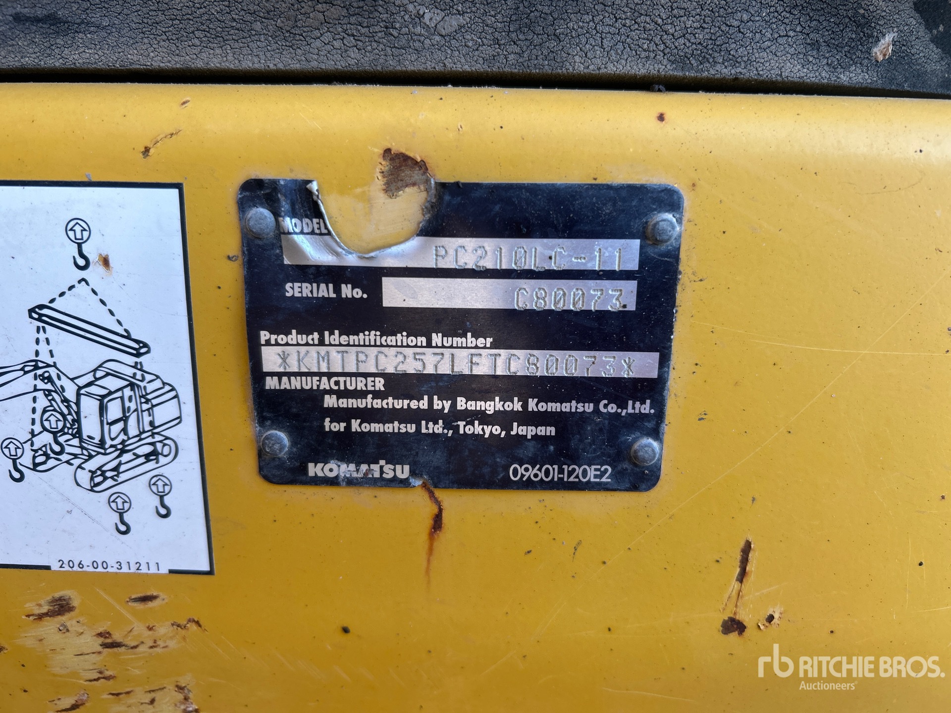 2016 Komatsu PC210LC-11