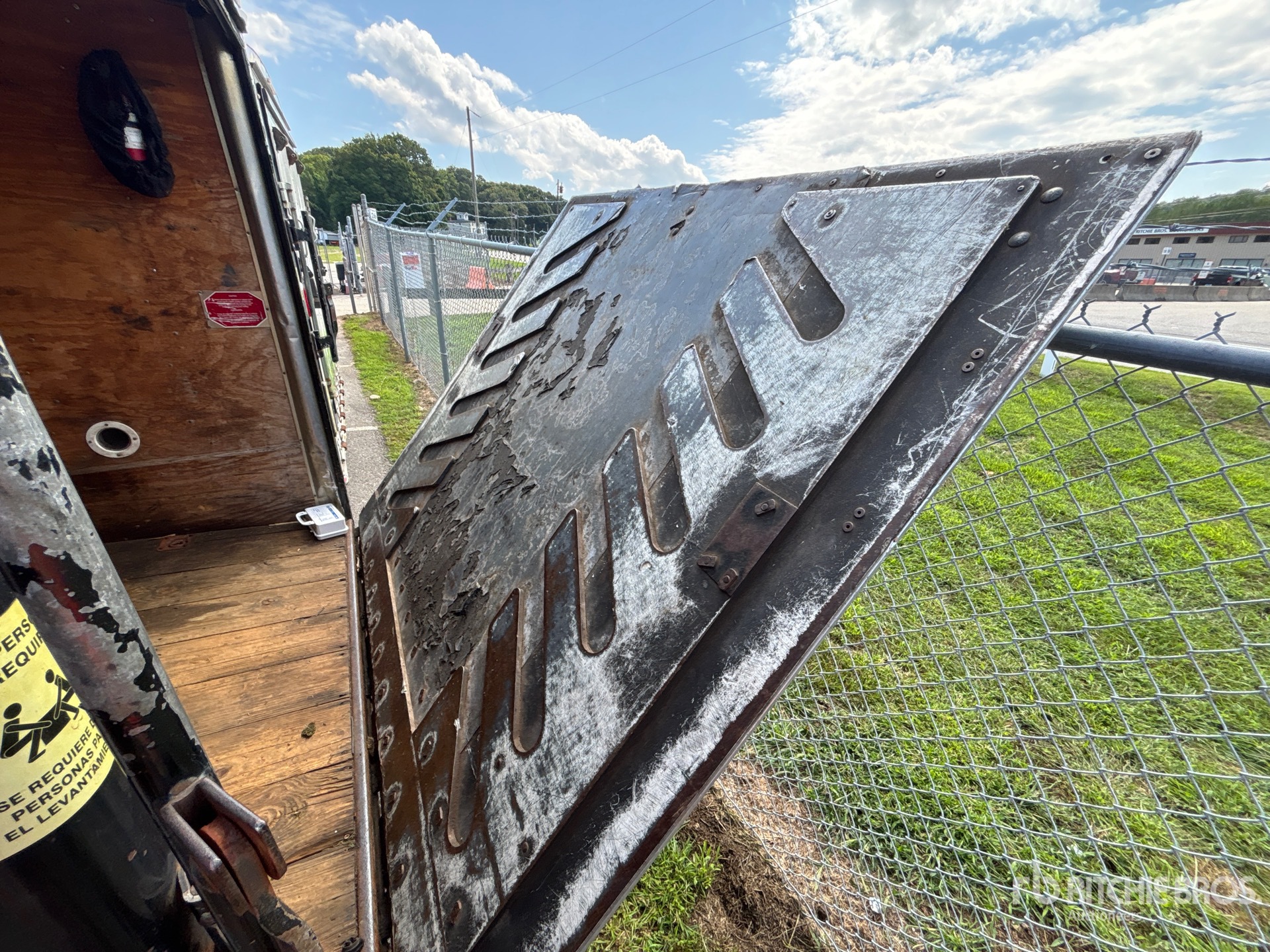 2014 Wells Cargo EW2424-B