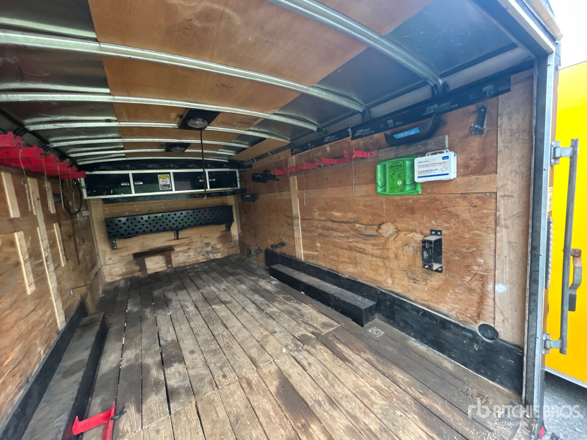 2015 Sure-Trac 16 FT T/A