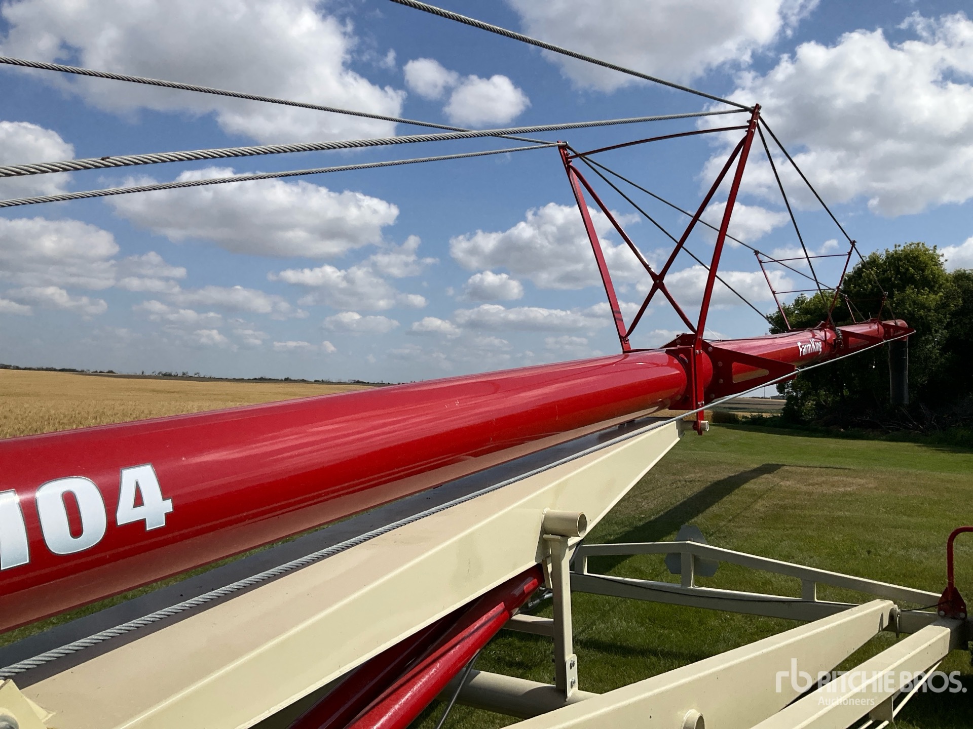 2023 Farm King 16104