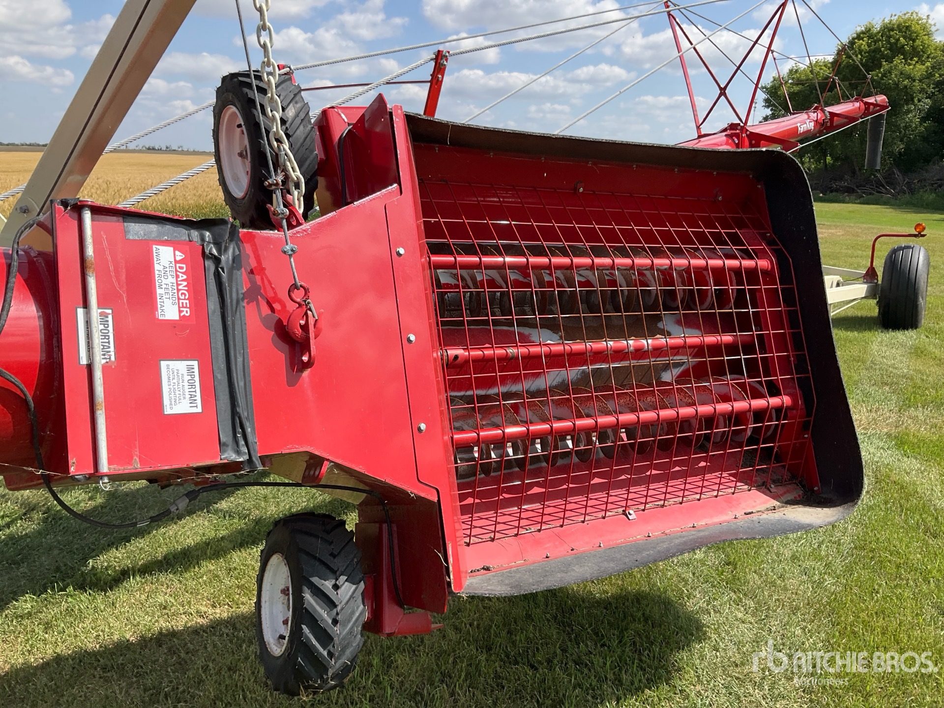 2023 Farm King 16104