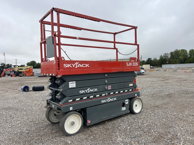 2019 Skyjack SJIII 3226 Electric Scissor Lift