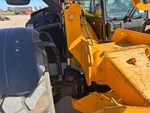 Hydraulics with Frame Leveling Cylinders