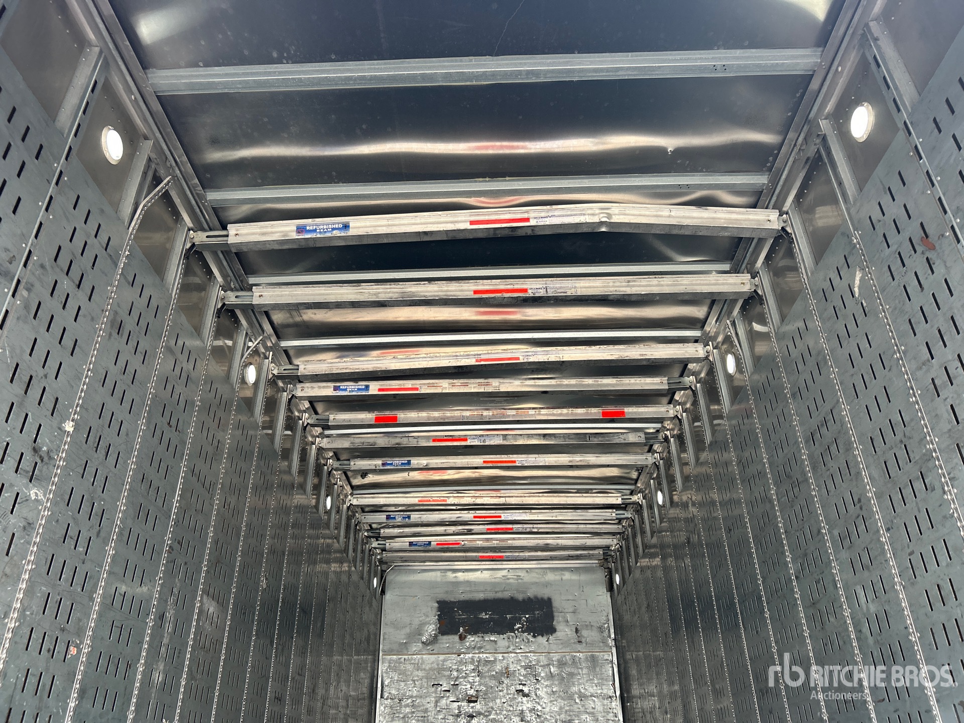 2015 Great Dane 28 FT X 102 IN S/A