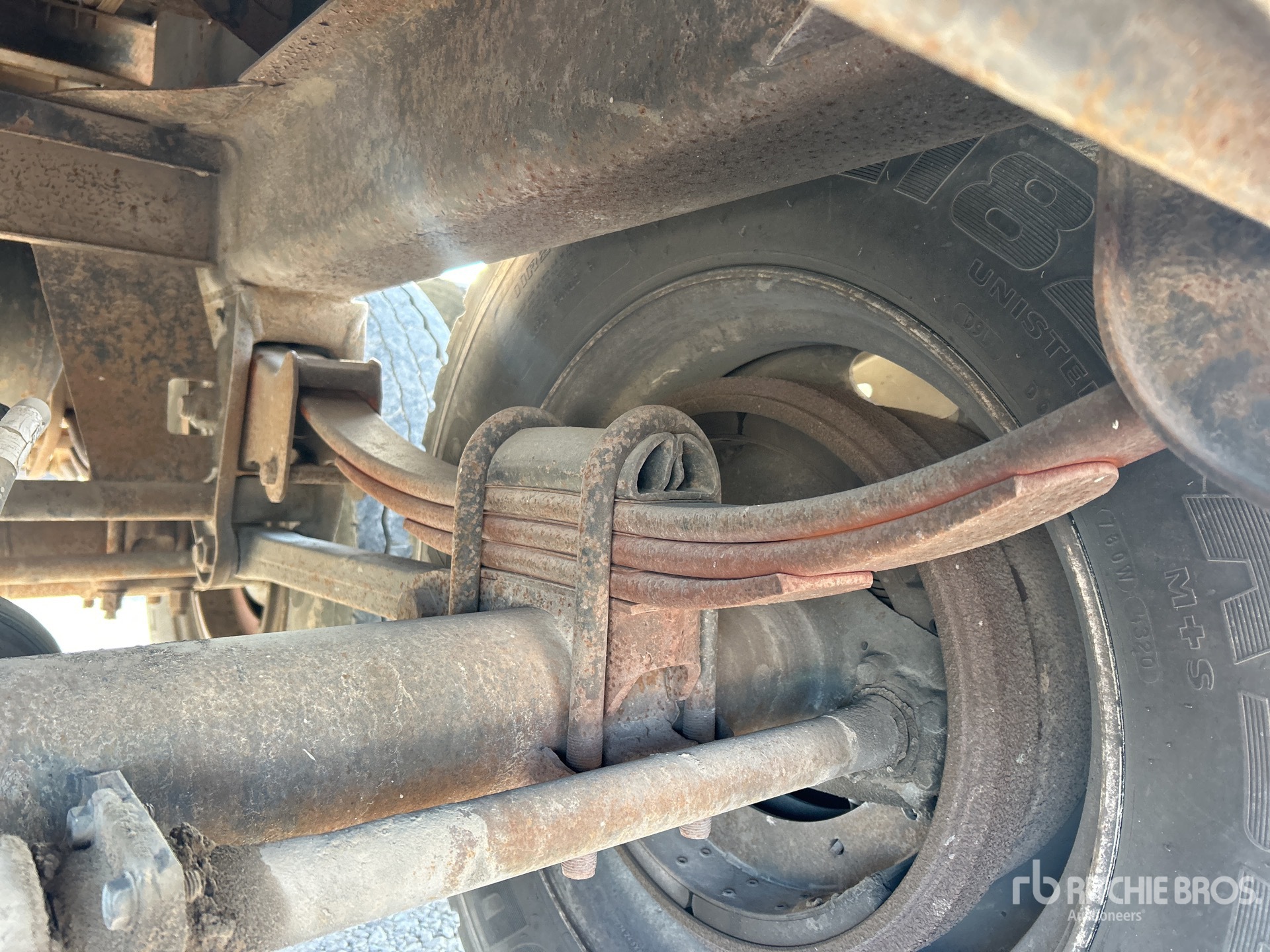 2000 Fruehauf 48 ft T/A (Inoperable)