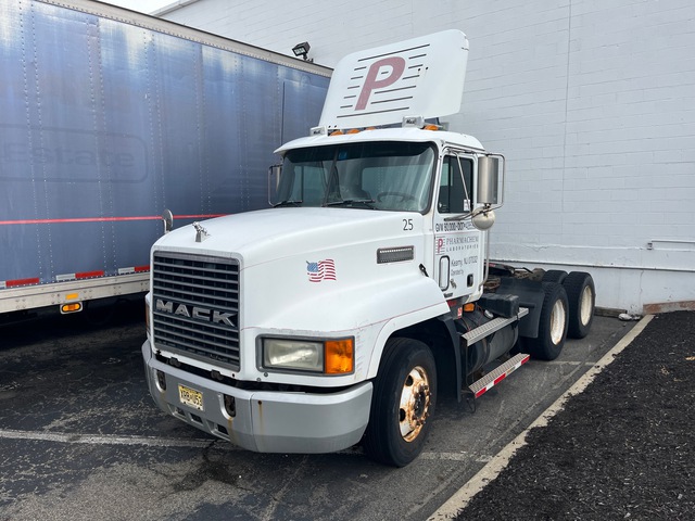 1999 Mack CH613 6x4 T/A Day Cab Truck Tractor