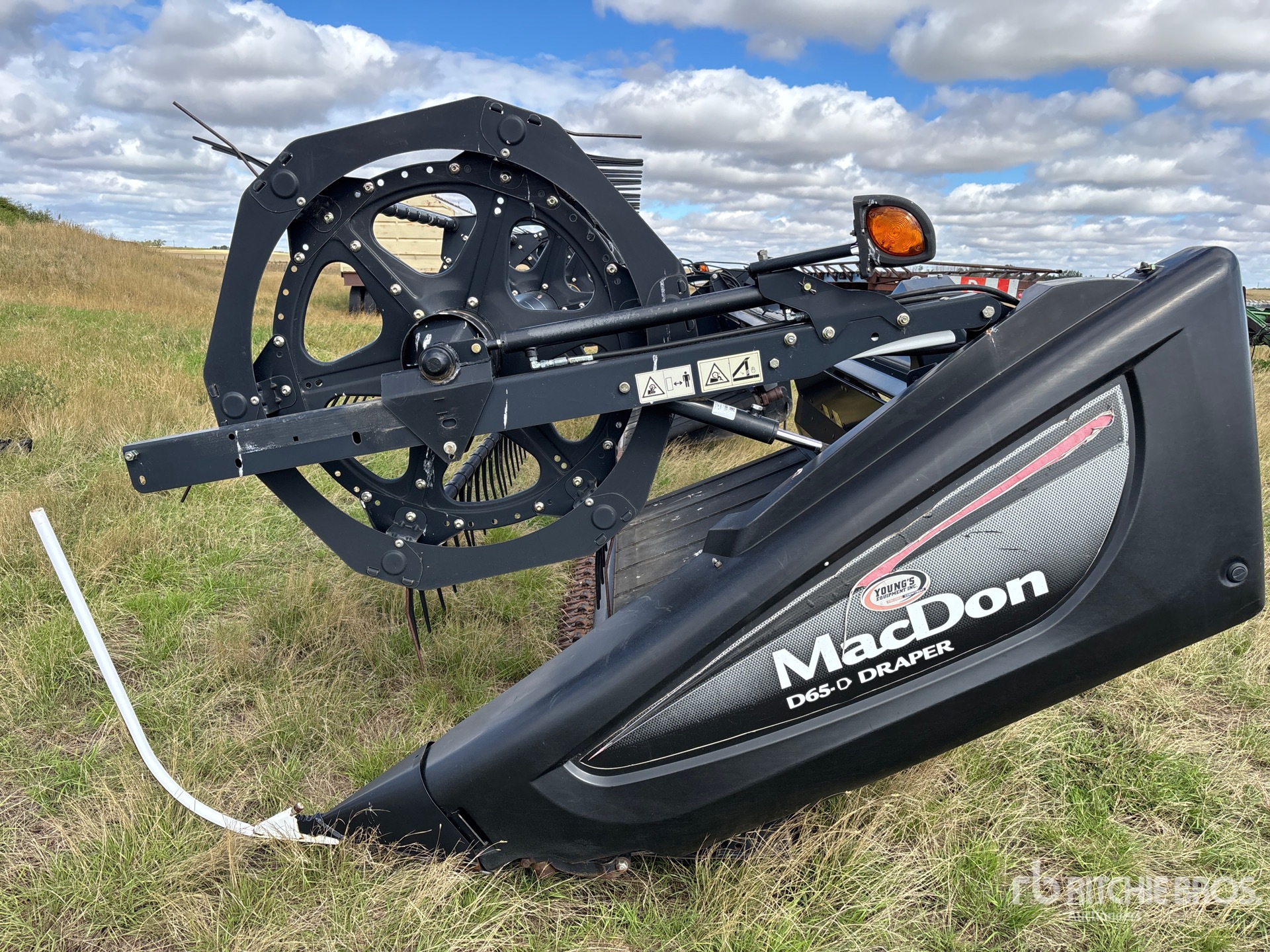2013 Macdon 25 ft