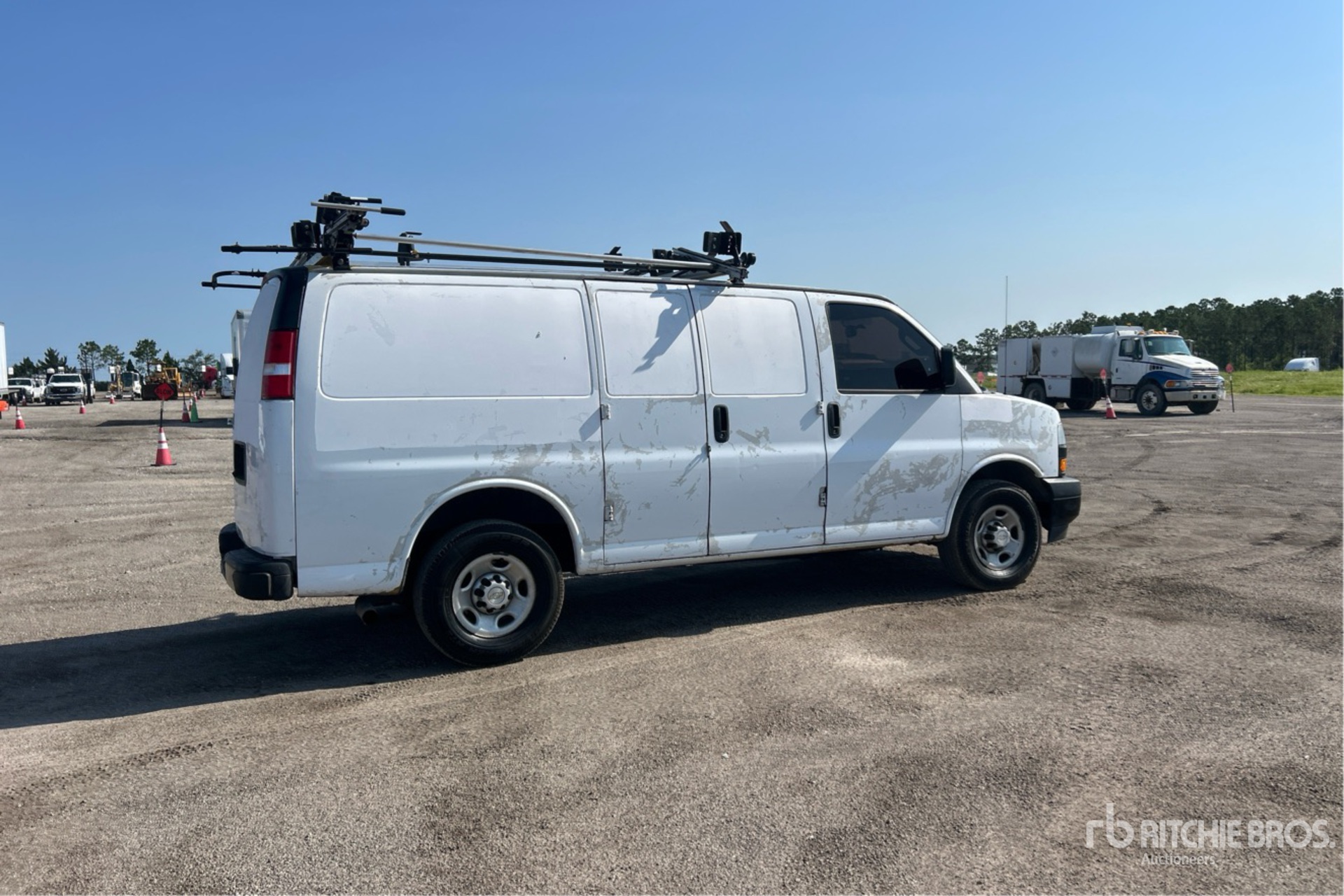 2020 Chevrolet EXPRESS 2500
