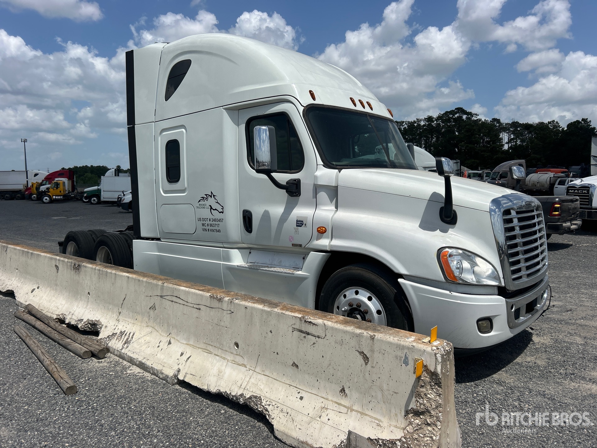 2019 Freightliner CASCADIA 125