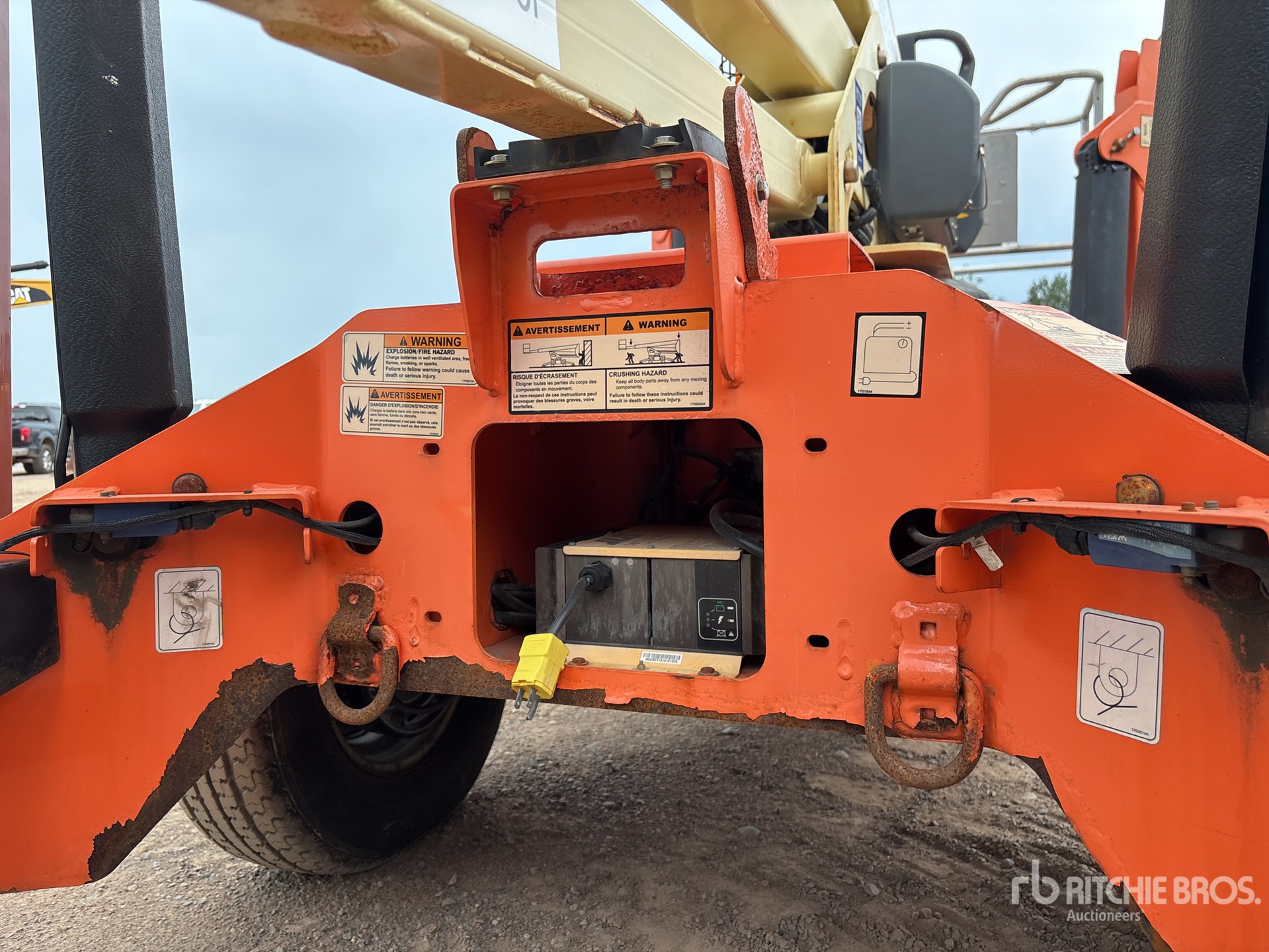 2018 JLG T-350