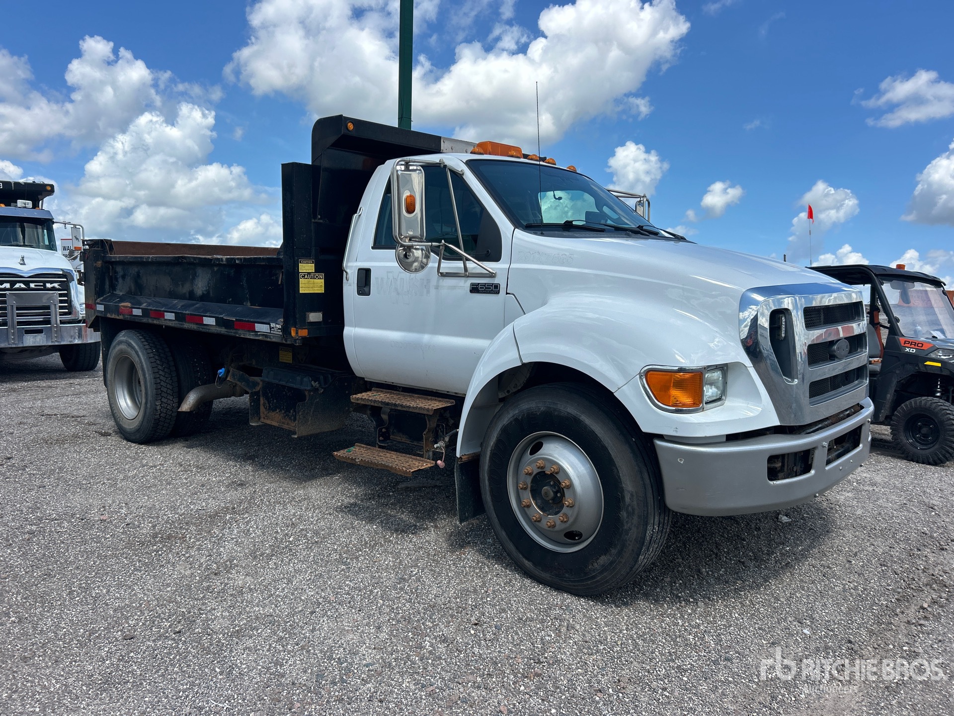 2013 Ford F-650