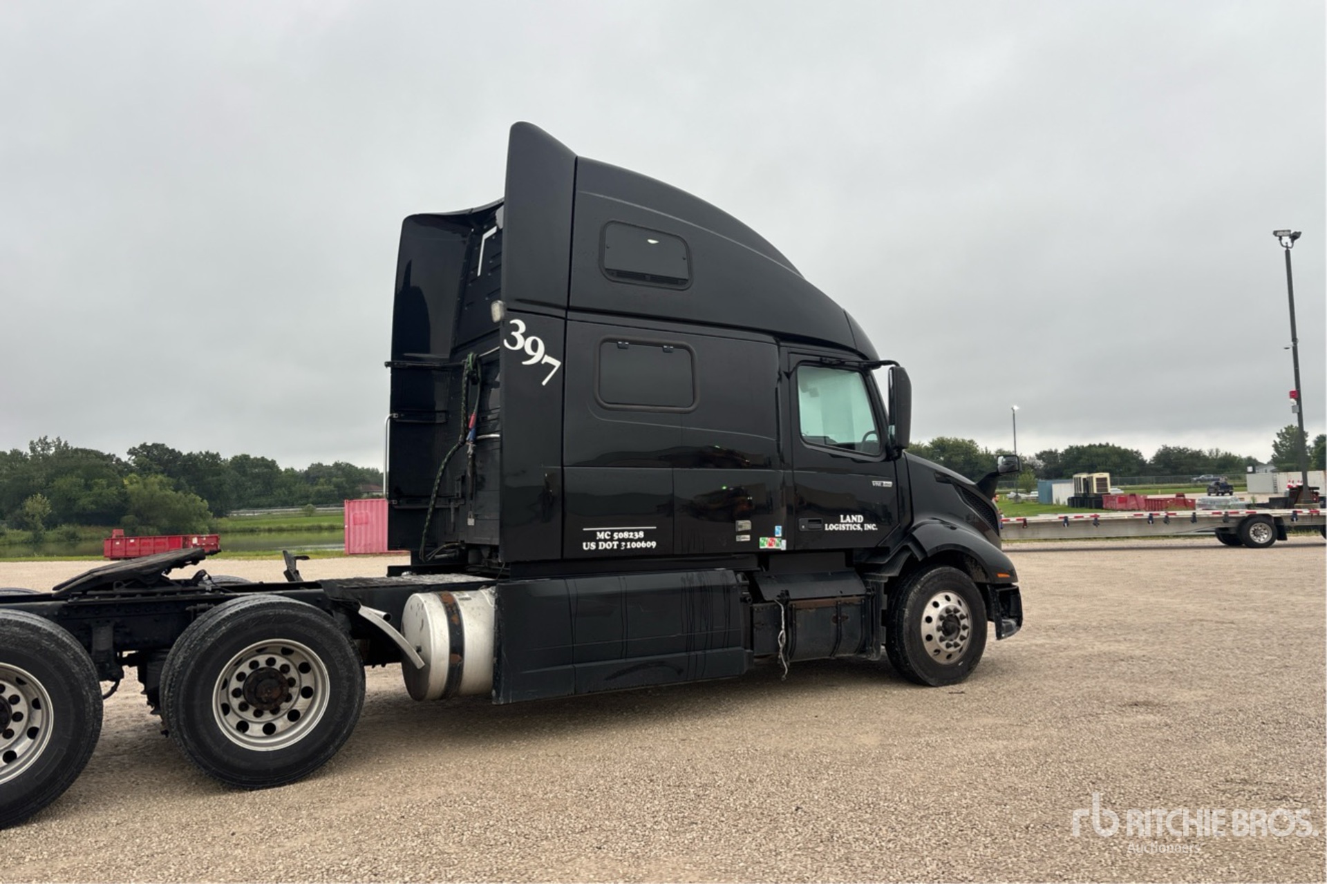 2020 Volvo VNL