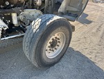 Underbody with Right Steer Tire