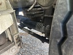 Underbody with Non-Driven Drop Axle (1)