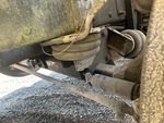 Underbody with Non-Driven Drop Axle (2)