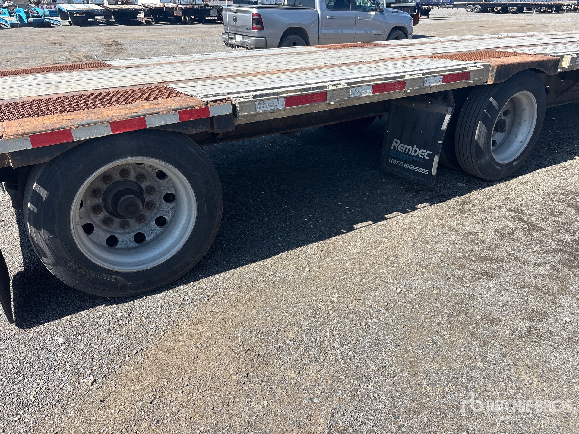 2000 Transcraft 48 ft T/A Spread Axle