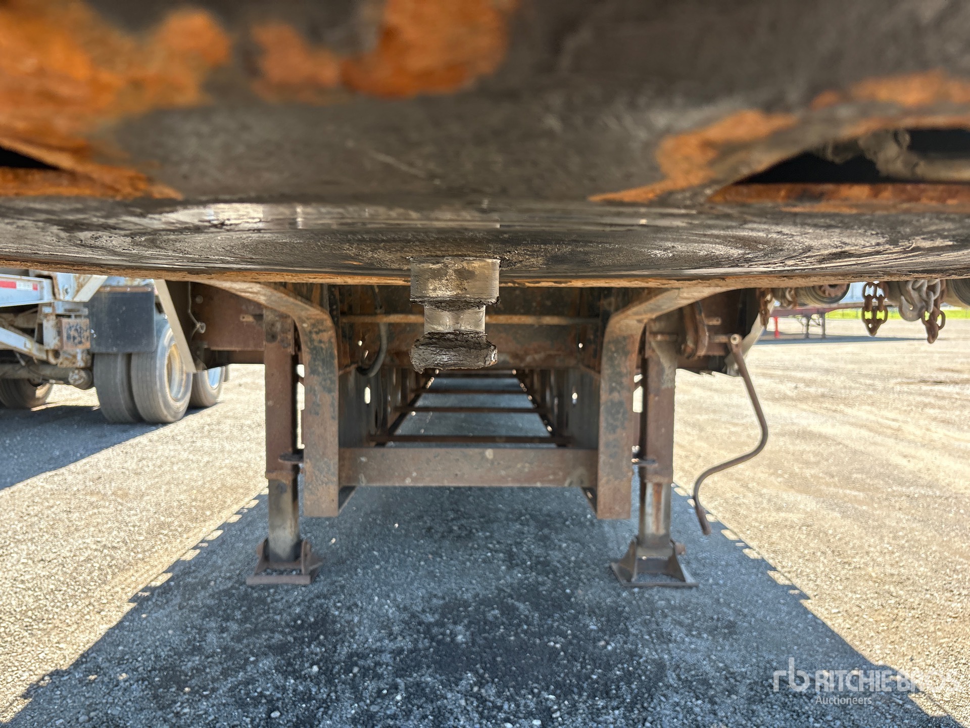 2000 Transcraft 48 ft T/A Spread Axle