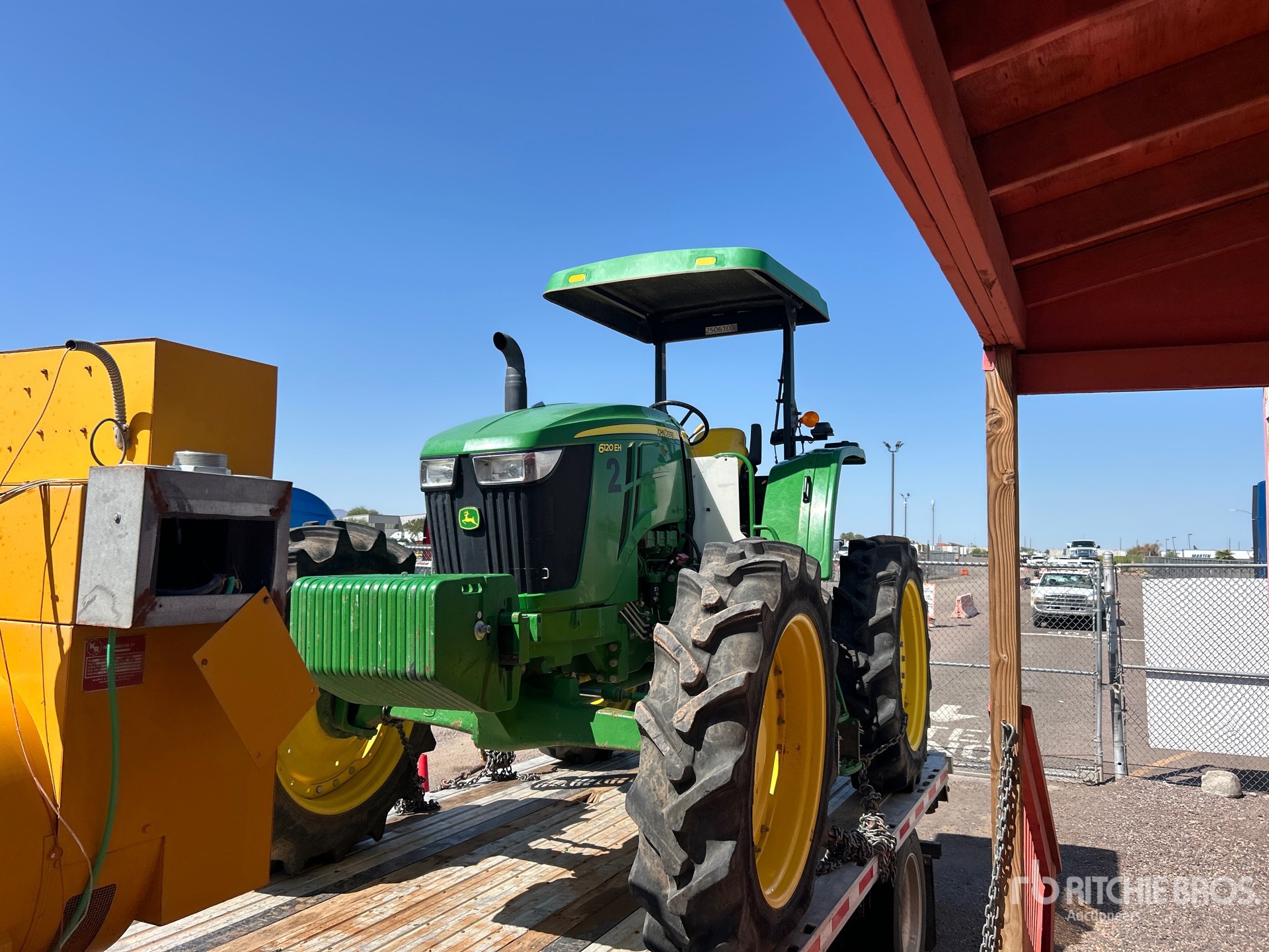 Photo of 2022 John Deere 6120E