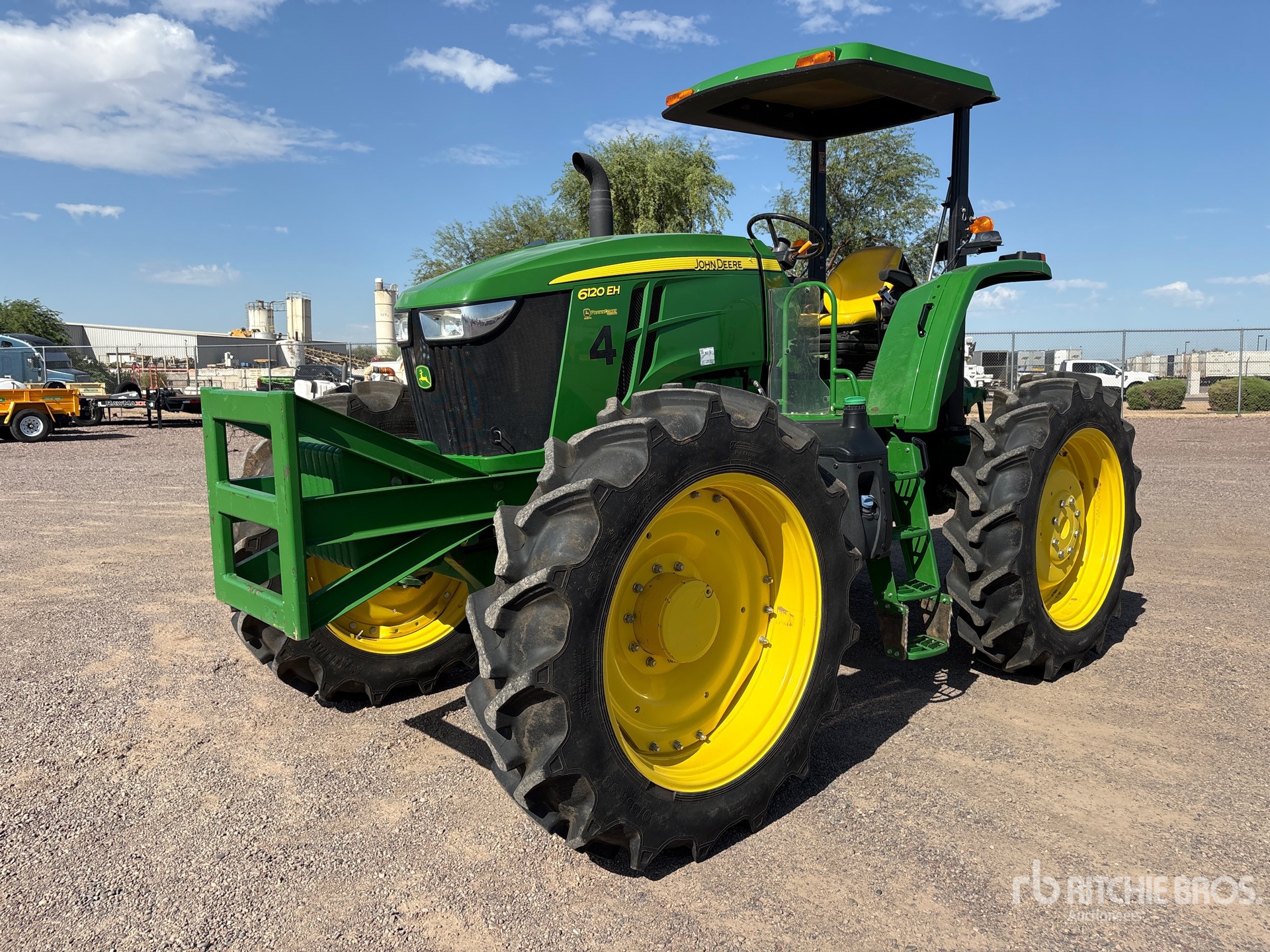 2022 John Deere 6120E