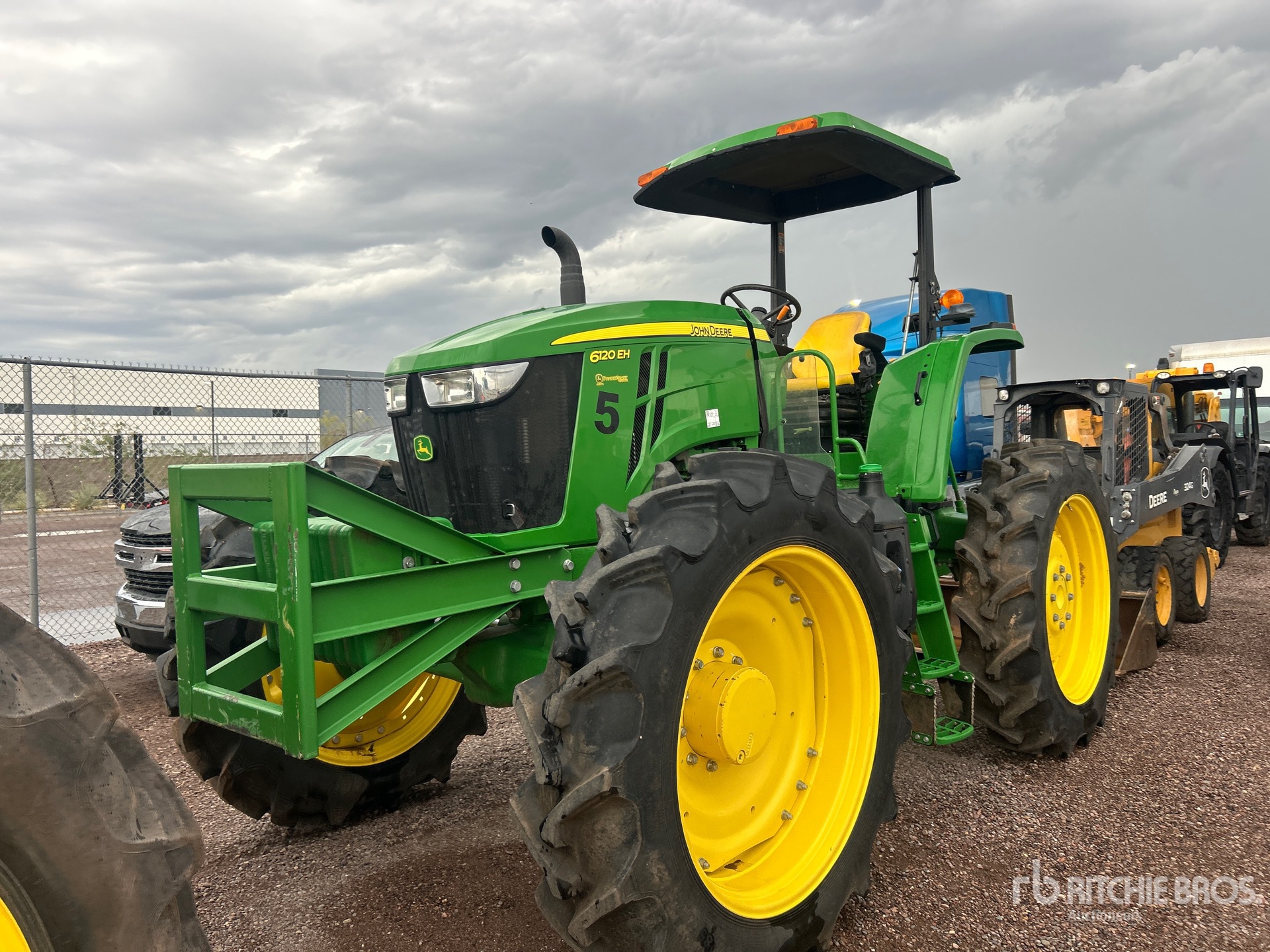 Photo of John Deere 6120E
