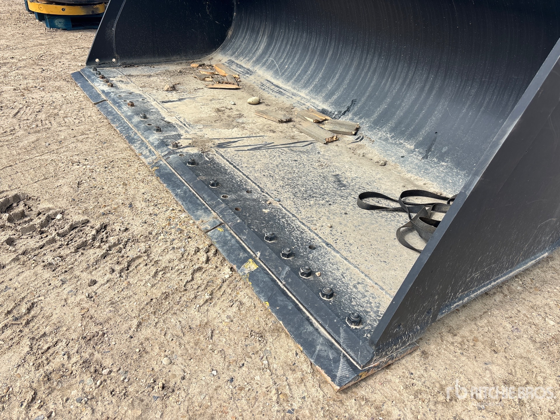 Wabash 102 in - Fits Doosan DL200
