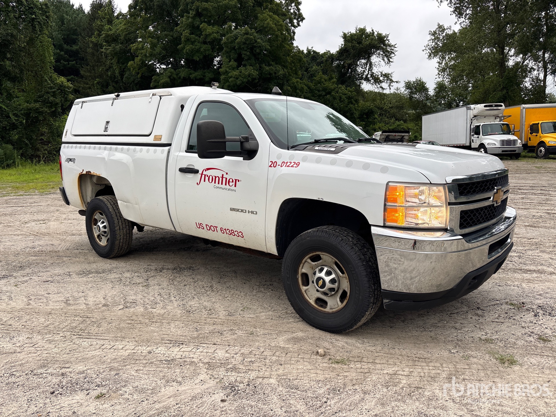 General Appearance with Picture, Right Front Corner