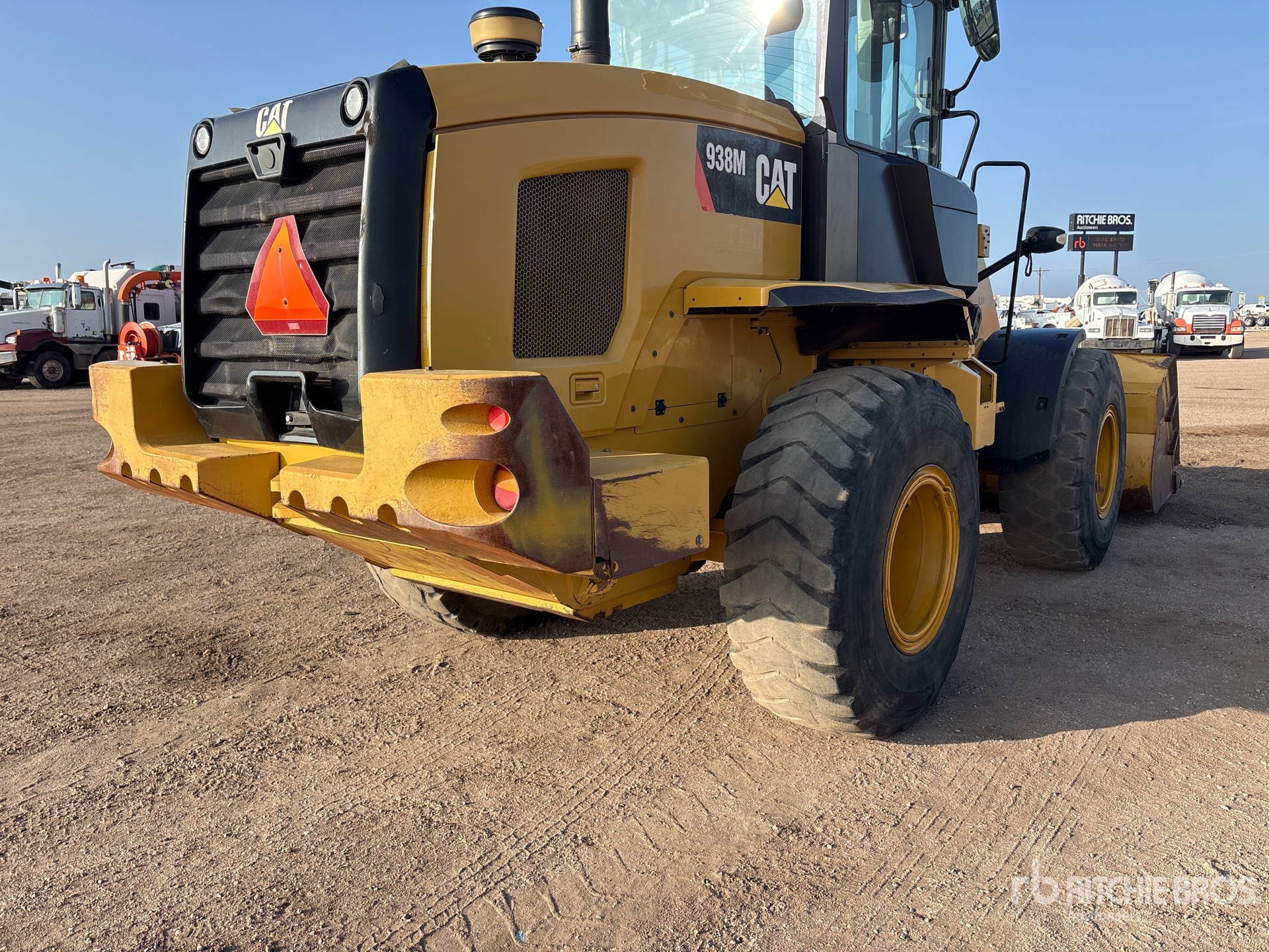 2016 Caterpillar 938M