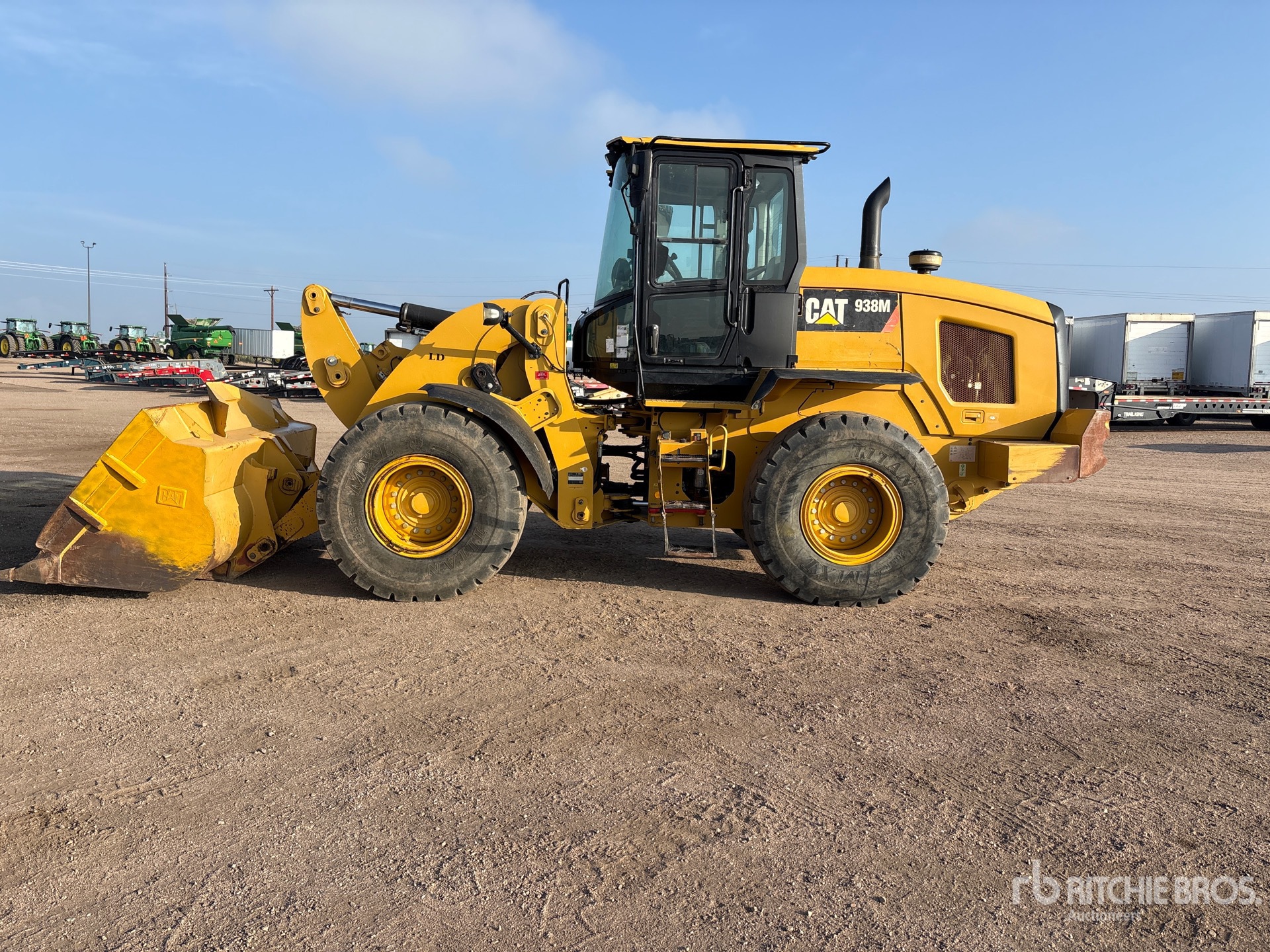 2016 Caterpillar 938M