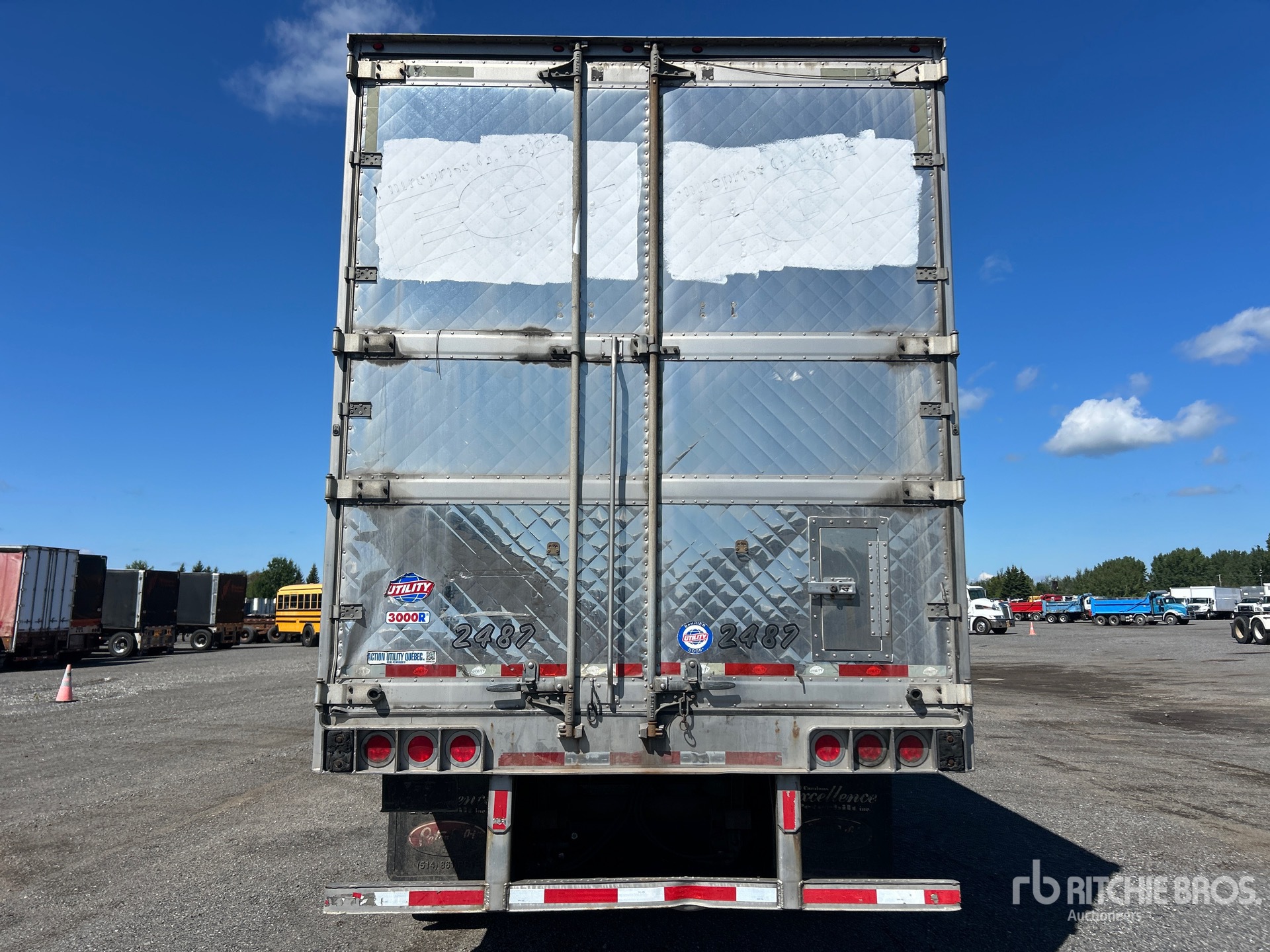 2014 Utility 3000R