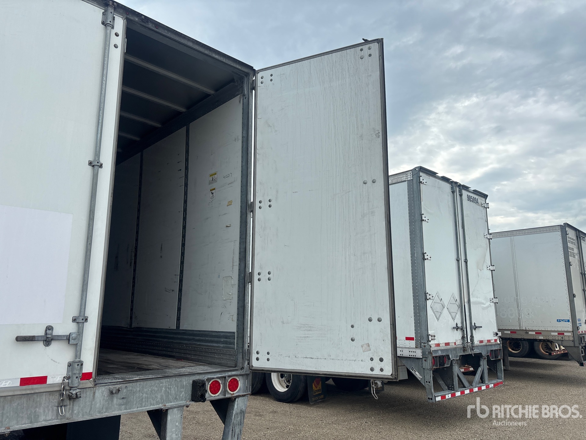 2023 Hyundai VC2530152-AJS