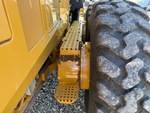 Drivetrain: Motor grader with