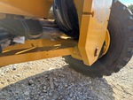 Chassis with Front Axle Oscillating Pin