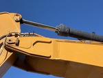 Hydraulics with Stick Cylinder